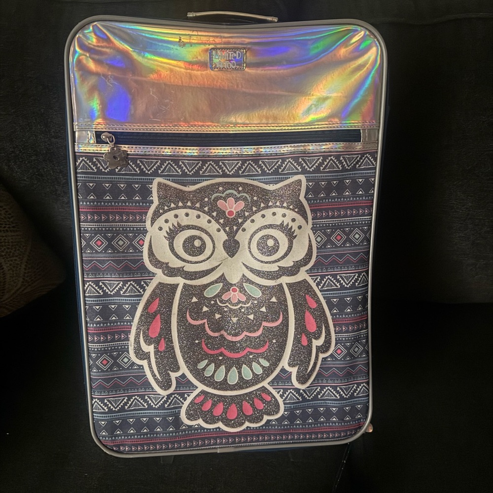 Holographic Owl Patterned Suitcase